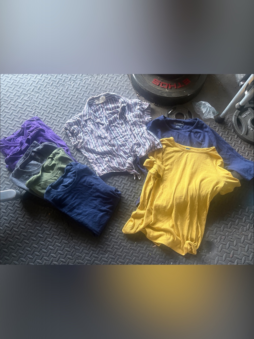 Mixed Casual Tops Bundle Small Cloth & Stone Hanes Old Navy Fruit of the Loom